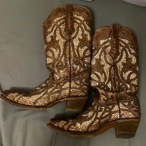 Corral boots with gold sequins